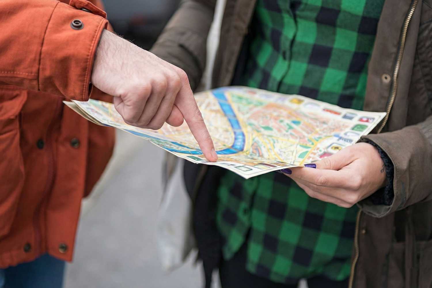 Almanca A2 seviyesinde yol tarifi sorma ve yön bulma